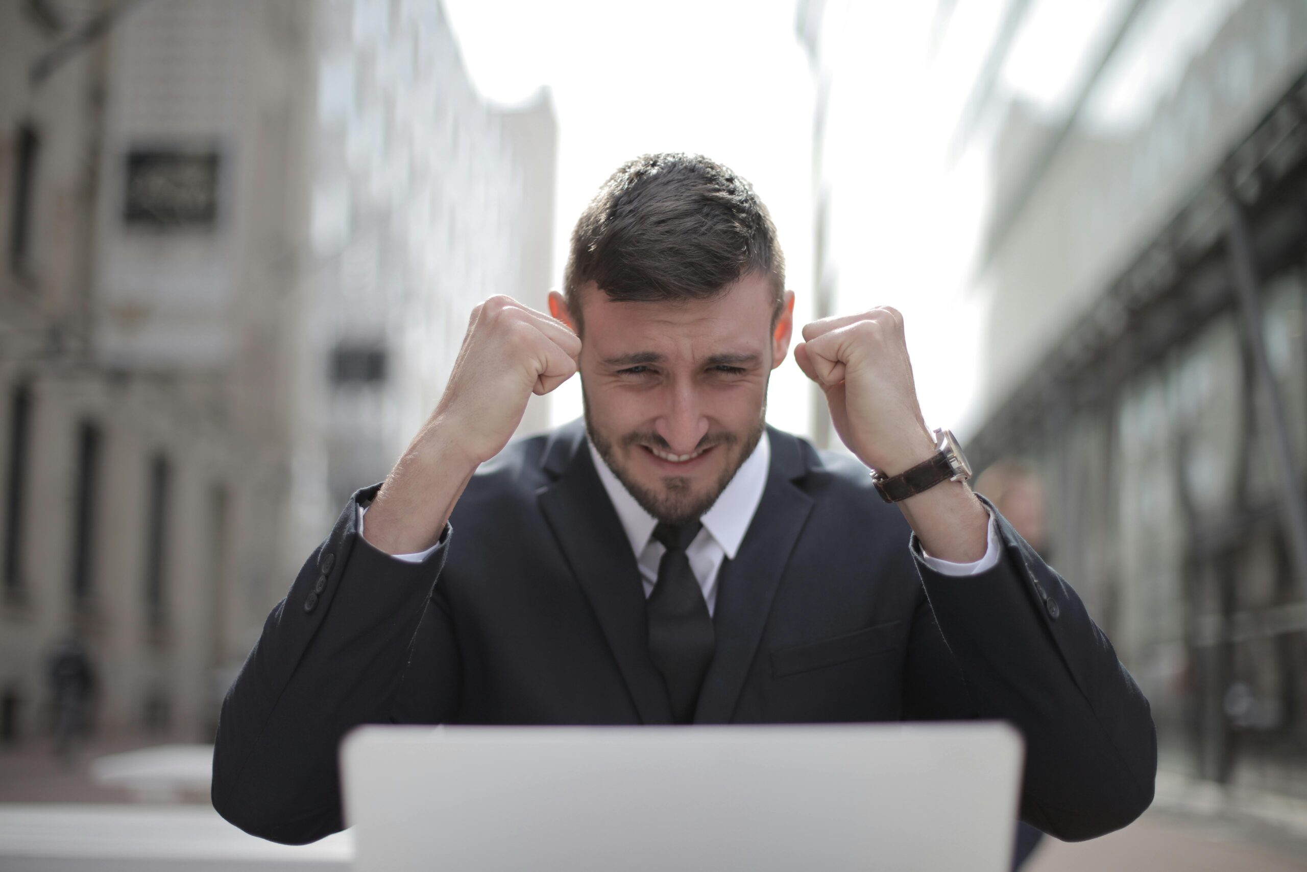 10 Daily Habits of Happy and Successful People